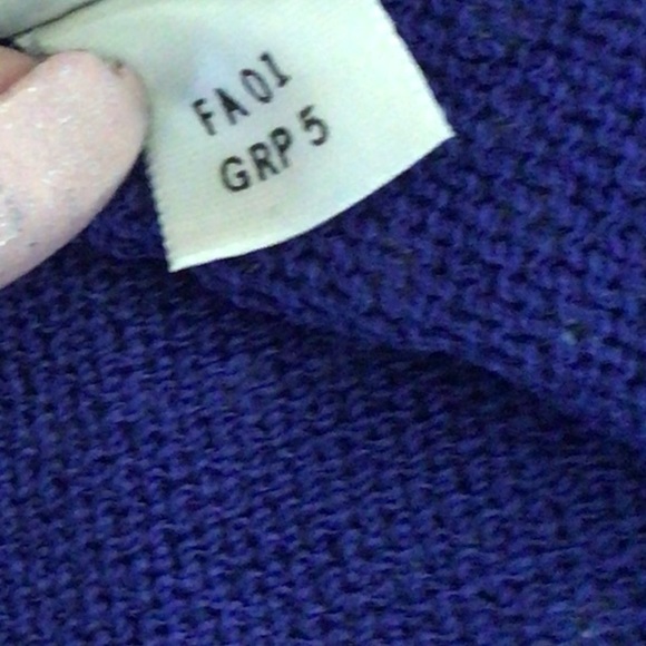 ST JOHN EVENING PURPLE SWAROVSKI KNIT SWEATER SIZE 2 - Picture 8 of 16